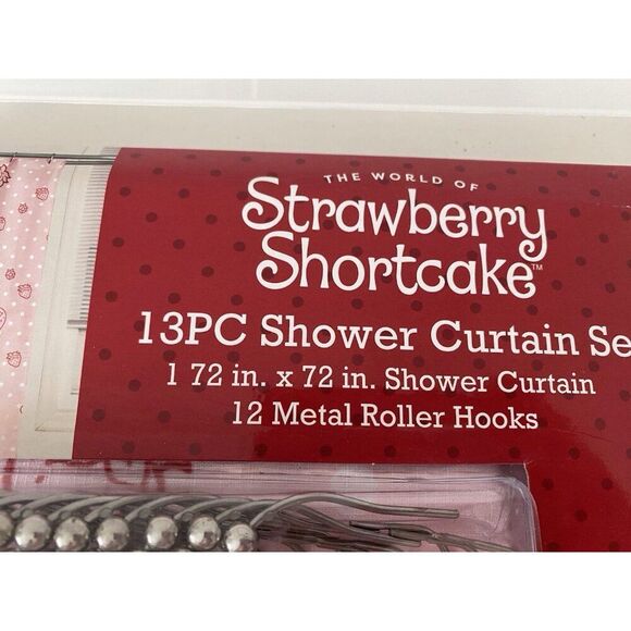 13 Piece Set Strawberry Shortcake Shower Curtain Set And Metal Hooks 72 X 72 NEW - Picture 2 of 13